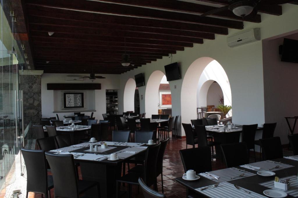 Hotel Villa Mexicana Golf&Equestrian Resort El Pueblito  Exterior foto